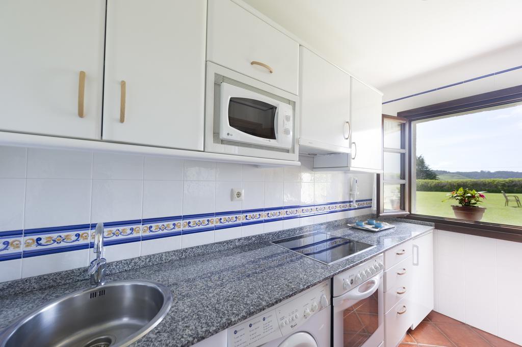 Apartamentos Rurales Antanielles リバデセリャ エクステリア 写真